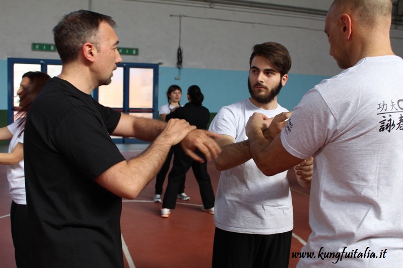 Kung Fu Academy di Sifu Mezzone Scuola di Wing Chun Difesa Personale Ving Tjun Tsun Caserta Frosinone San Severo Foggia Corato (1)